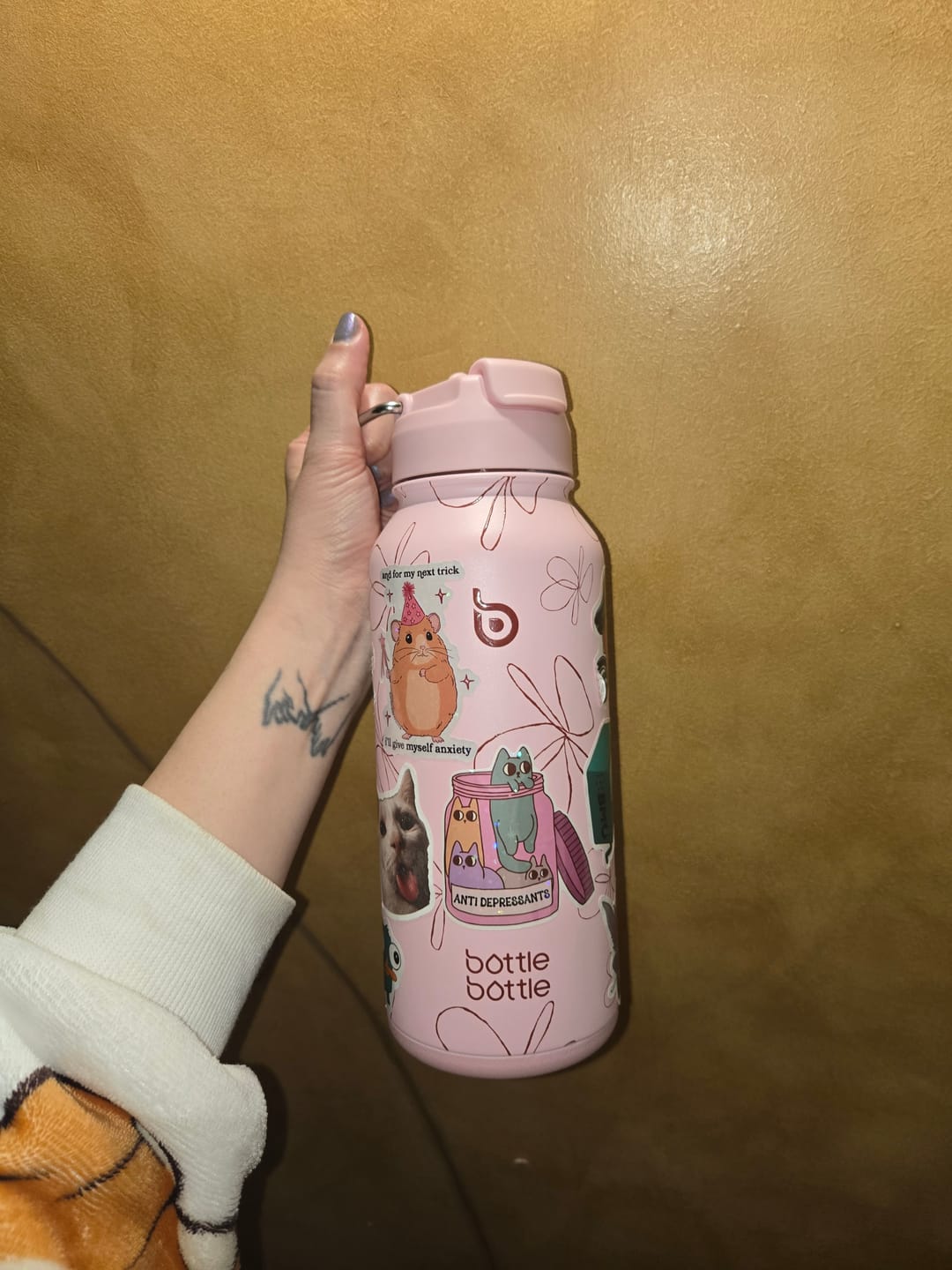 Customer photo review of Hydro X Bottle 32oz