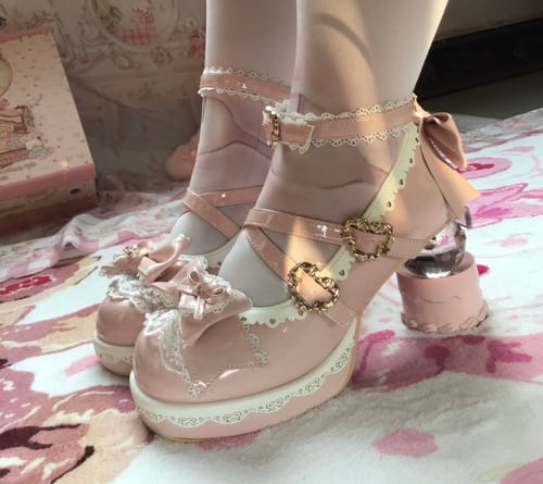 Customer photo review of Snowball Bow Winter Mary Jane