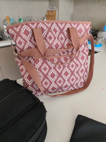Reseña con foto de un cliente sobre Bolso Cooler Estampado