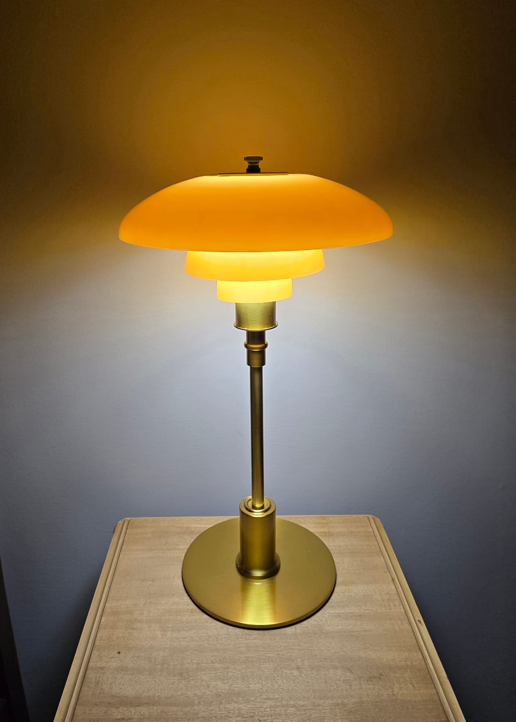 Customer photo review of Stylish Multi-layered Umbrella Amber Glass Table Lamp