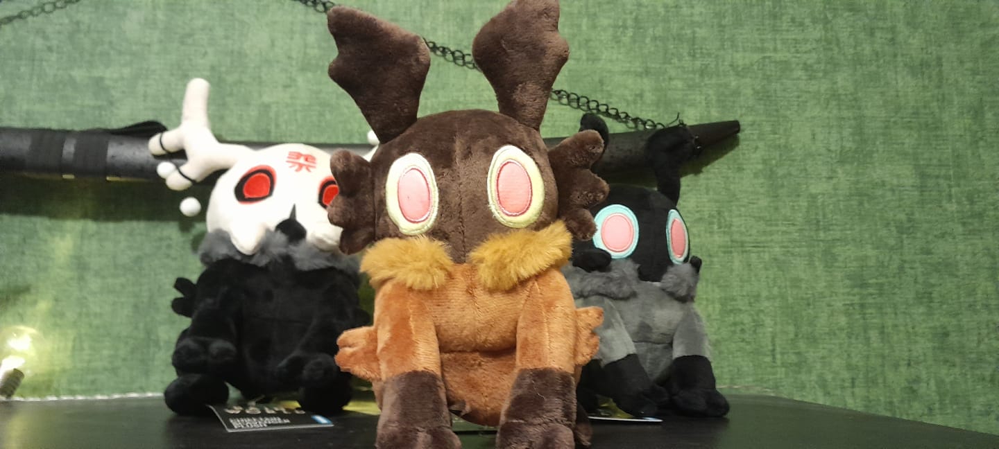 Customer photo review of Rain World - Brown Scavenger Plush