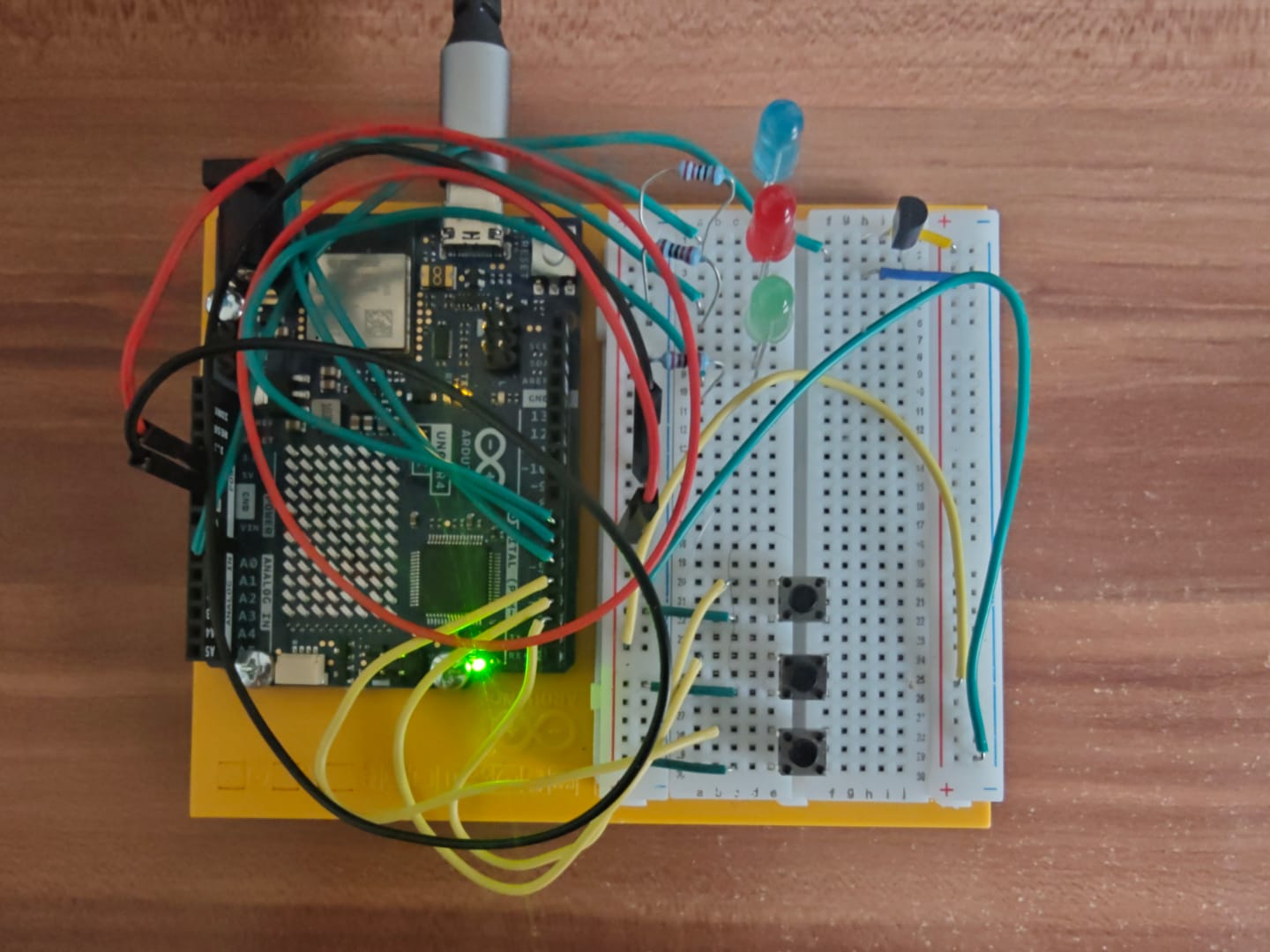 Customer photo review of Arduino Starter Kit R4