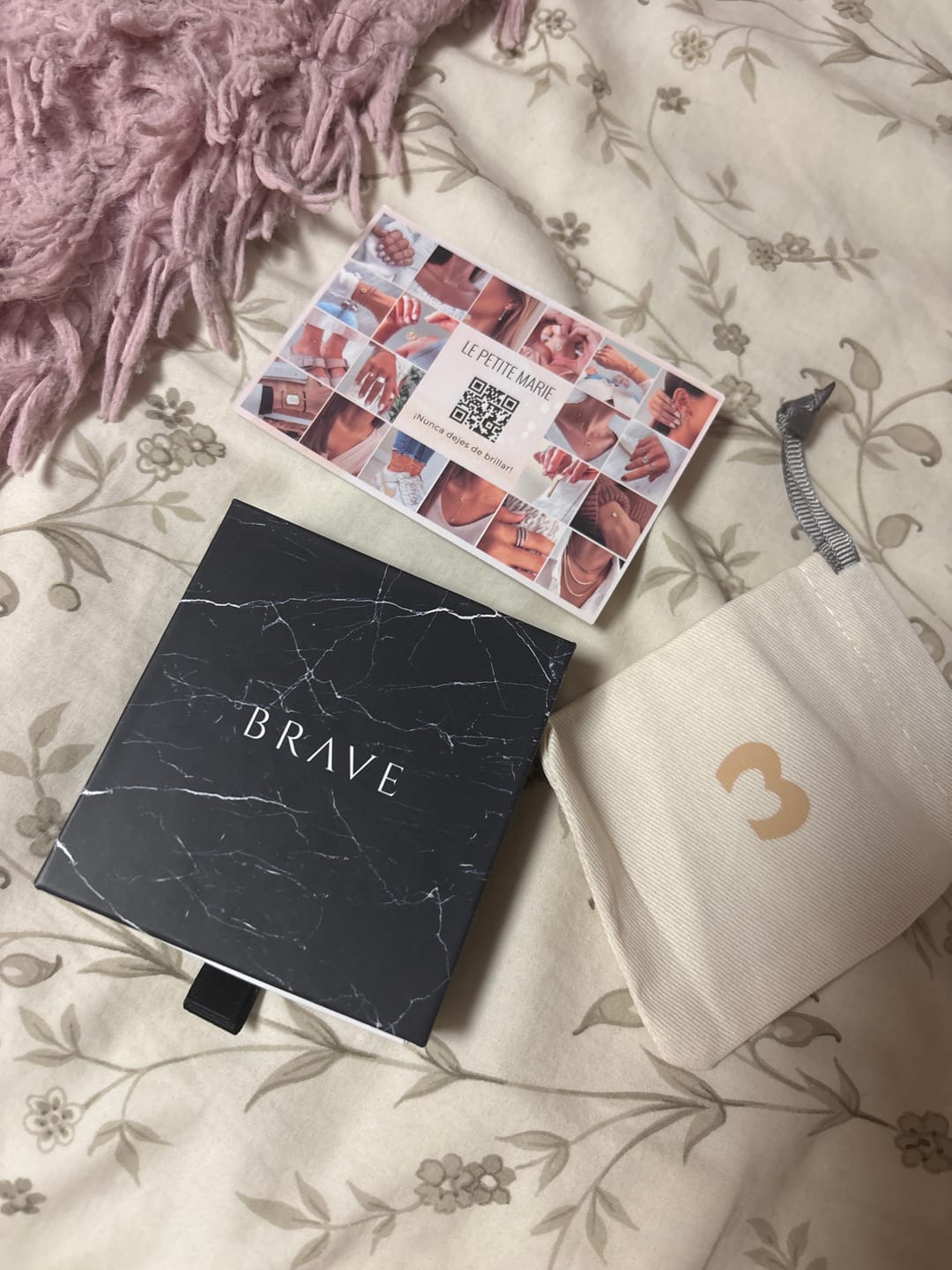 Customer photo review of Bolsita Regalo Sweet Beige