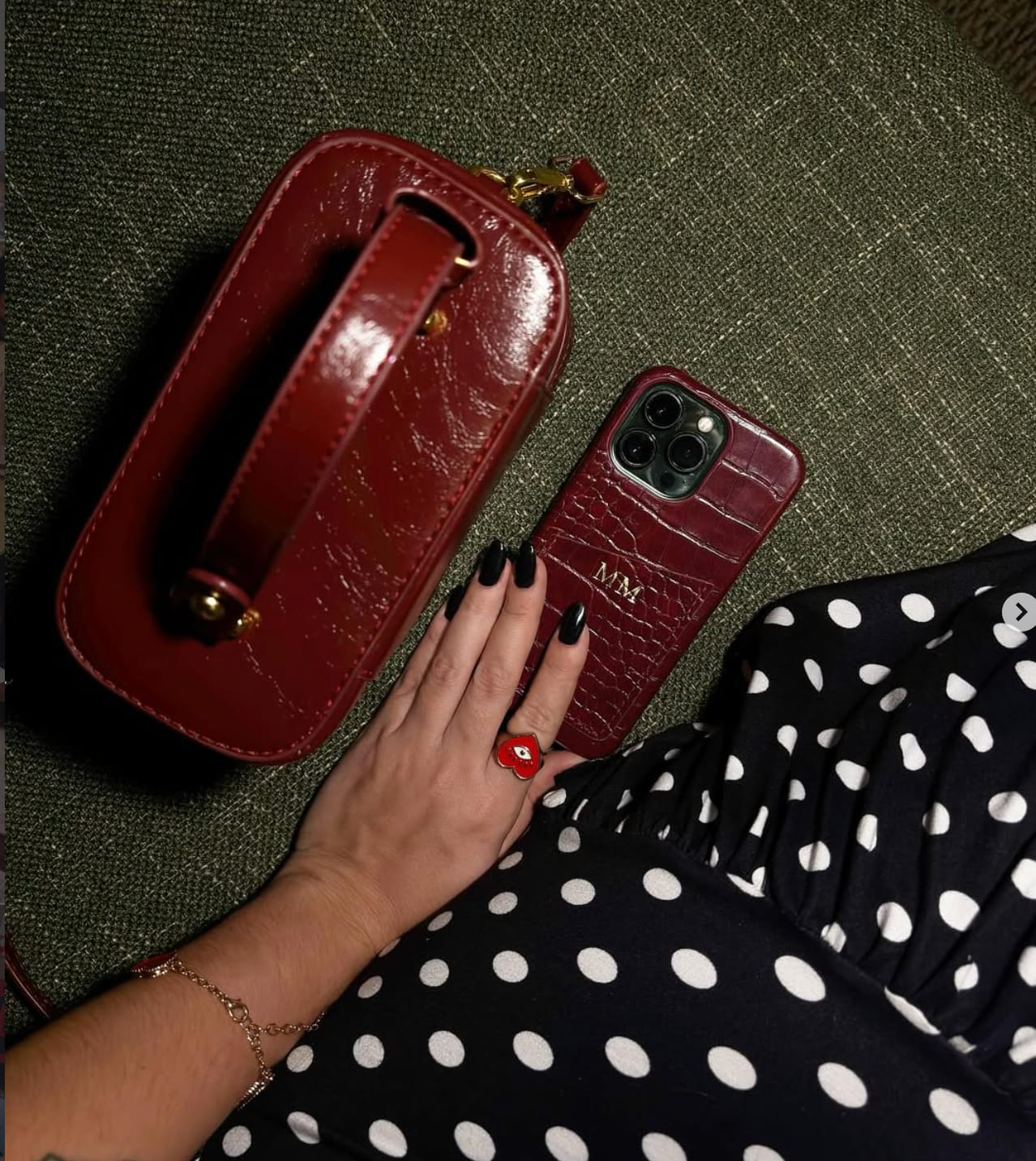 Customer photo review of Croc Cardholder Phone Case