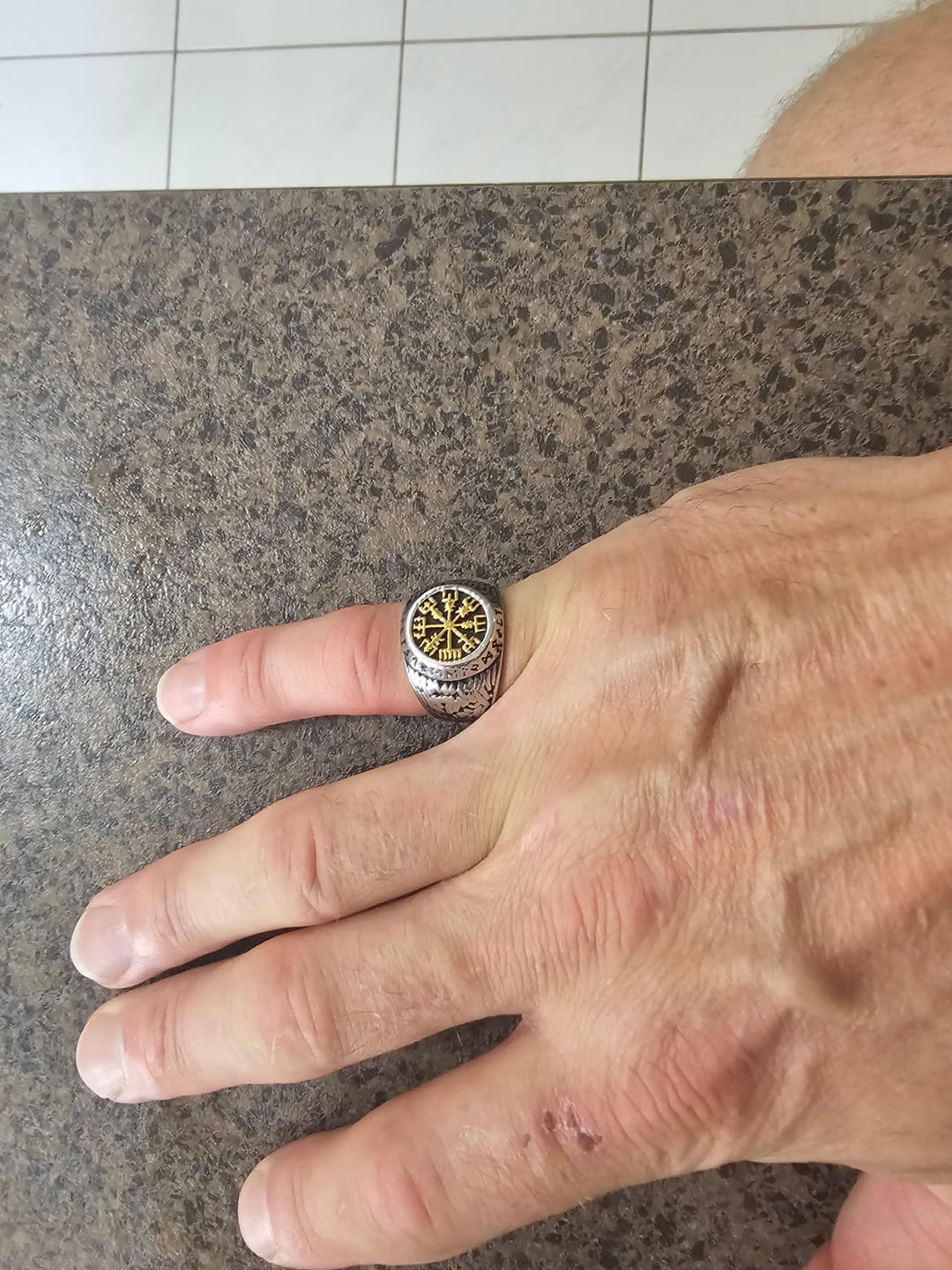 Customer photo review of VIKINGS. - GOLD