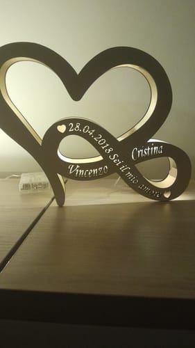 Customer photo review of Lampada personalizzata in legno  con cuore e Infinito intrecciati - Amore Infinito