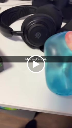 Customer video review of NeeDoh Niceberg – XL stresskube | Schylling