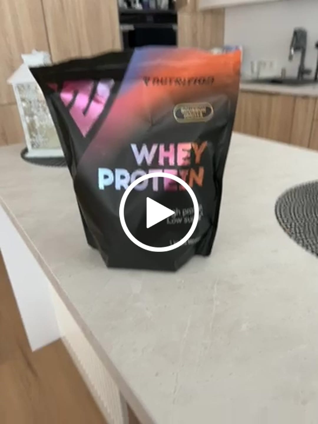 Customer video review of Whey Protein pulveris (1 kg)