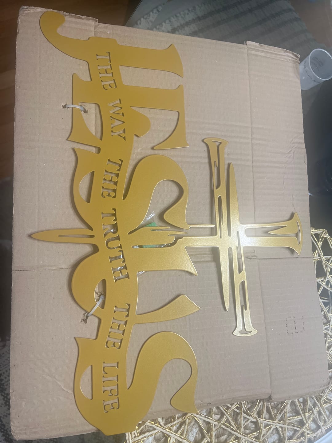 Customer photo review of Christianartworkshop Faithful Jesus & Cross Design Metal Wall Decor Home Decoration