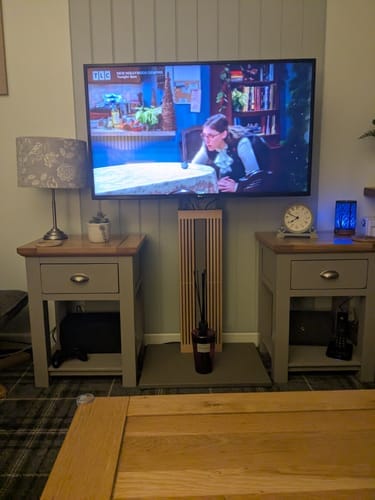 Customer photo review of Zen FT65 TV Stand