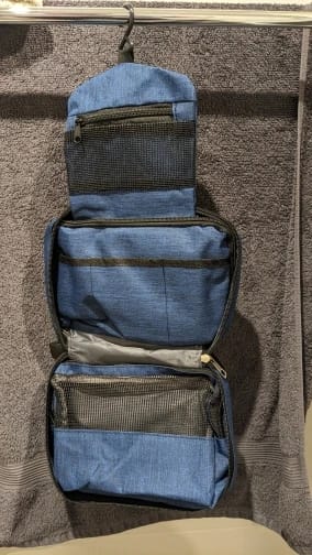 Customer photo review of Trousse de Toilette Voyage à Suspendre
