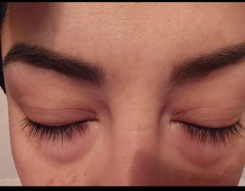 Customer photo review of Suero para pestañas y cejas