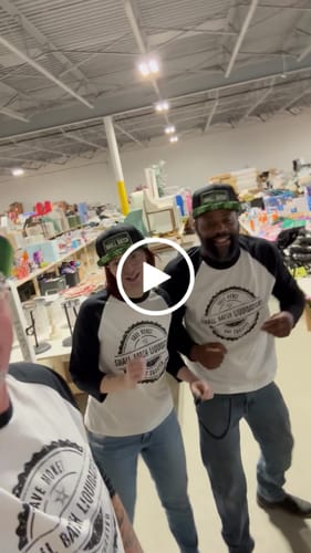 Customer video review of Virginia Plate Hat