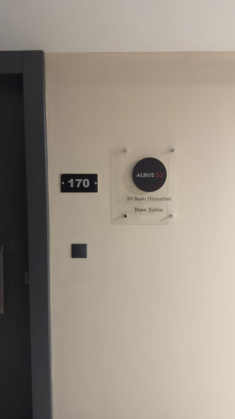 Customer photo review of Şeffaf Pleksi Kapı Tabelası