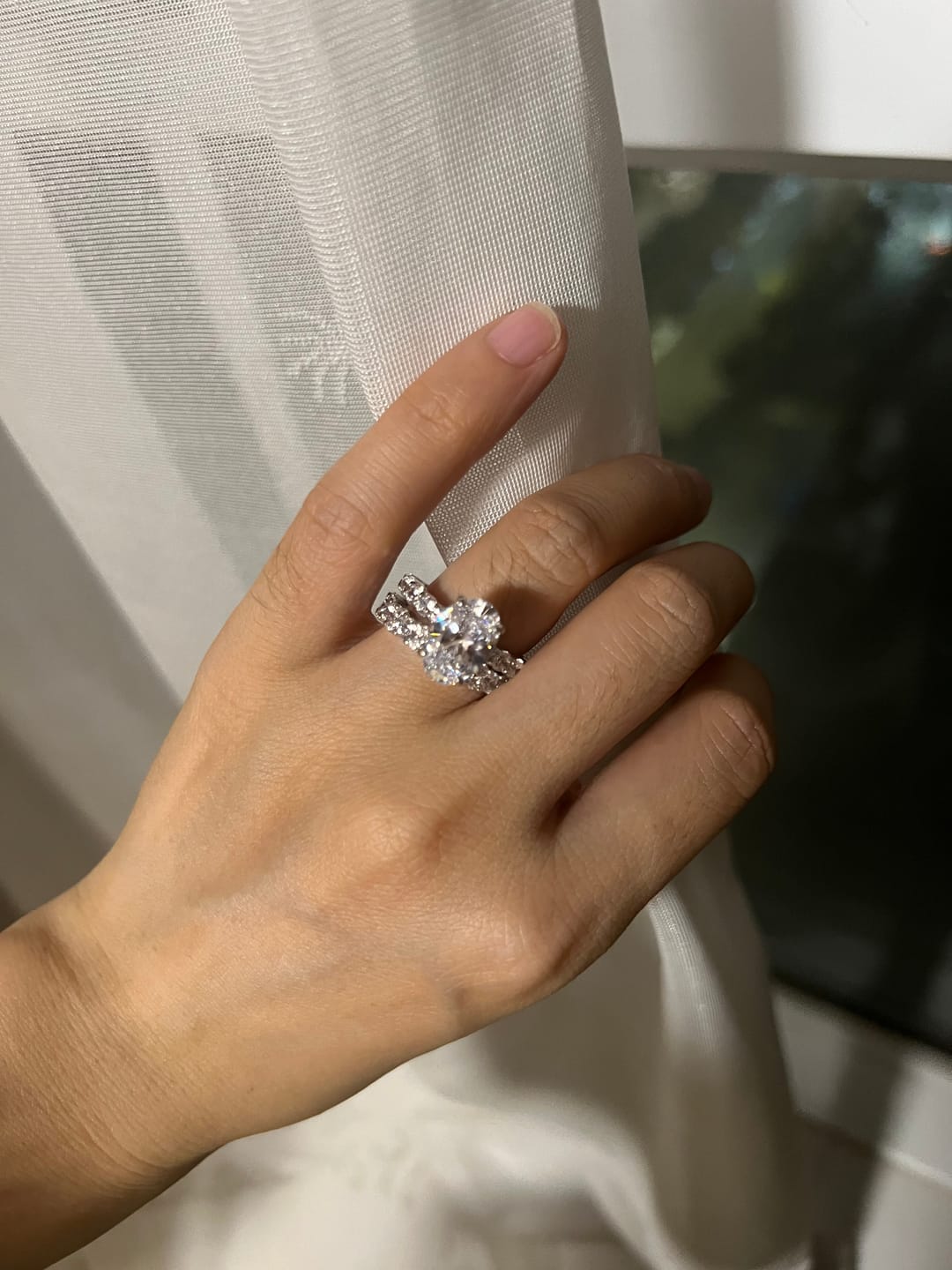 Customer photo review of S925 4.0Ct Oval Cut Engagement Ring With Round Cut Full Wedding Band Stackable Travel Ring