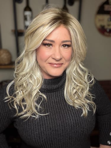 Customer photo review of ALMOST FAMOUS - Paparazzi Blonde