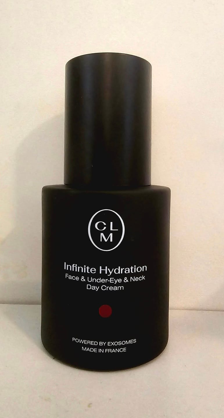 Customer photo review of Drėkinantis dieninis veido, paakių ir kaklo kremas 50ml