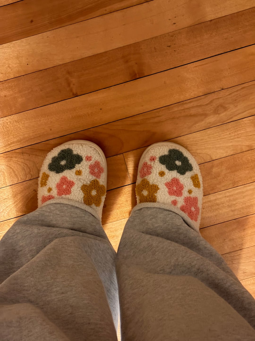 Customer photo review of Livia Flower Slippers