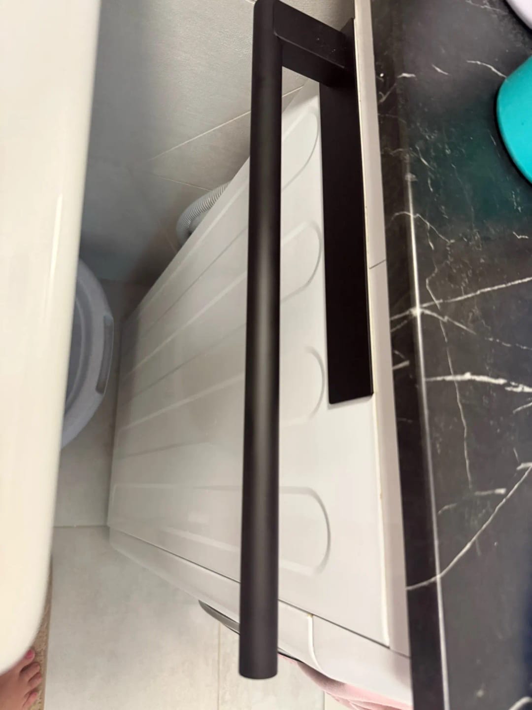 Customer photo review of Towel Holder Deux -Black