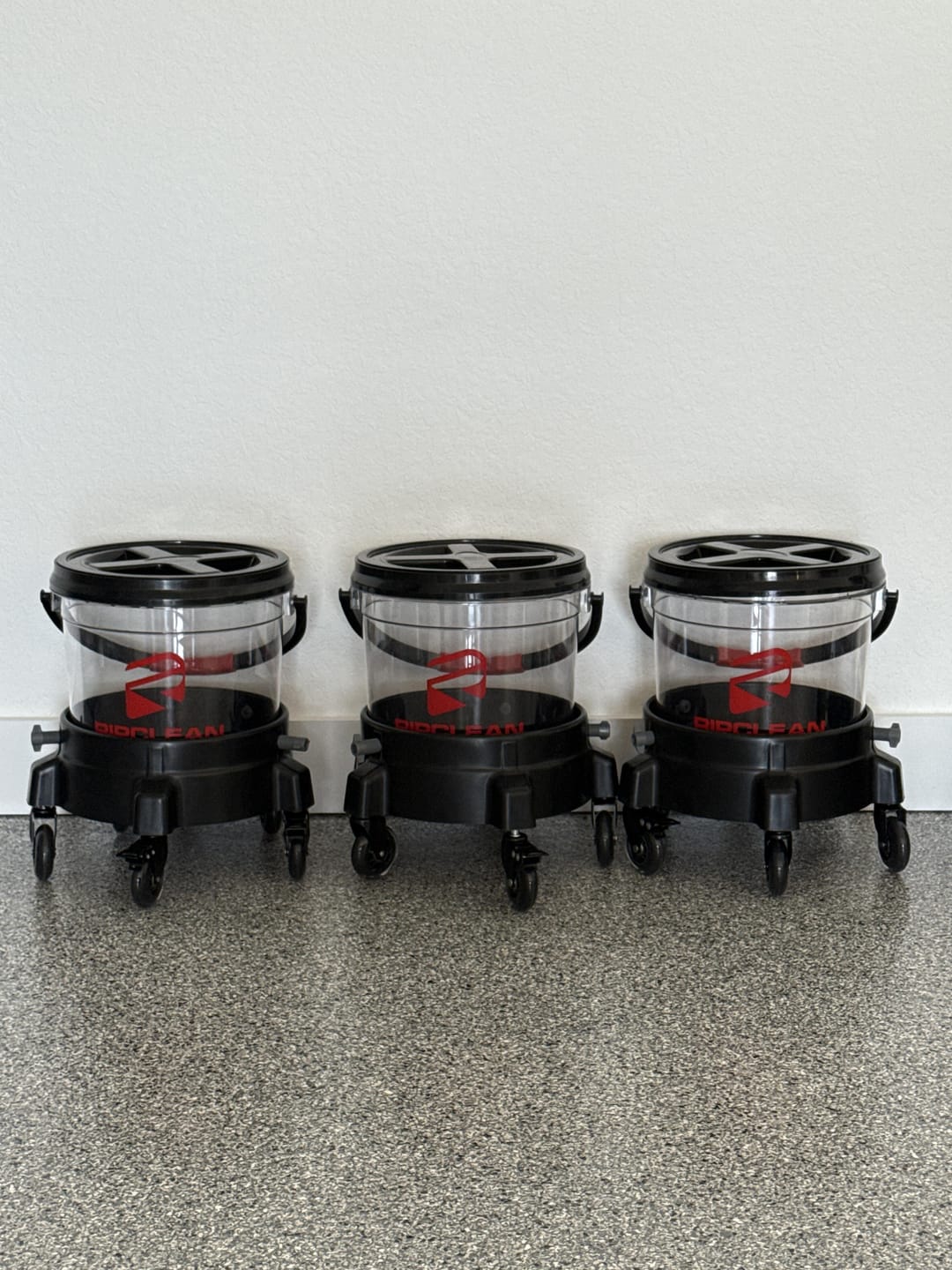 Customer photo review of Phantom Clear 5 Gallon Wash Bucket