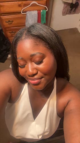 Customer photo review of CurlyMe Kinky Straight Virgin Human Hair Bundles with Lace Frontal Natural Black