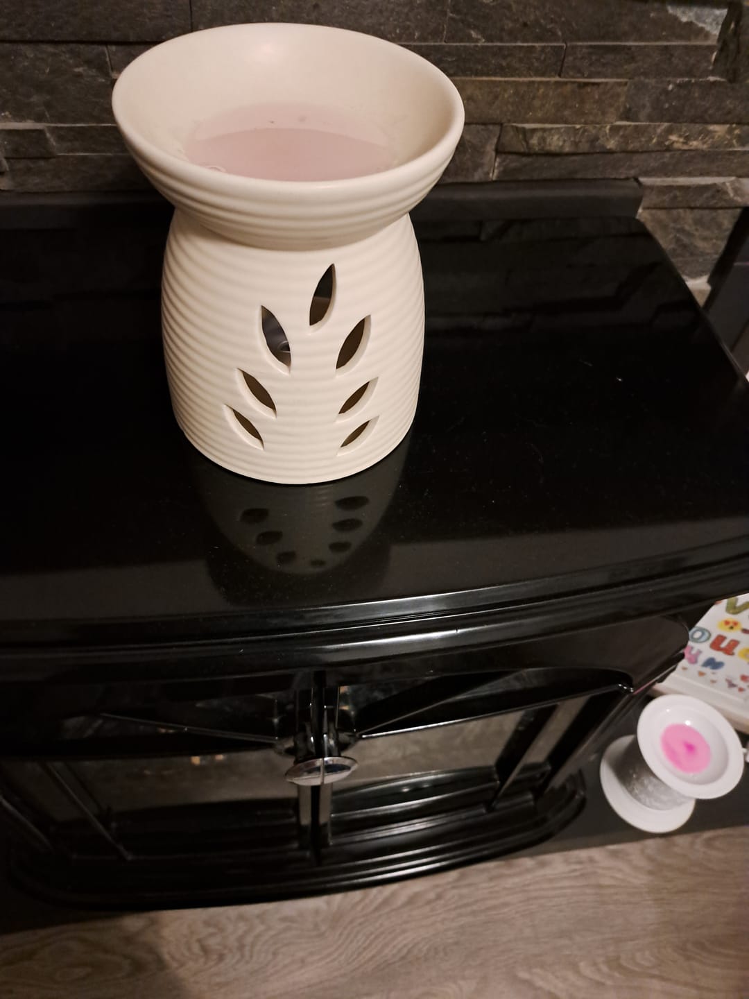 Customer photo review of Ella & I Gel Melt Subscription Box