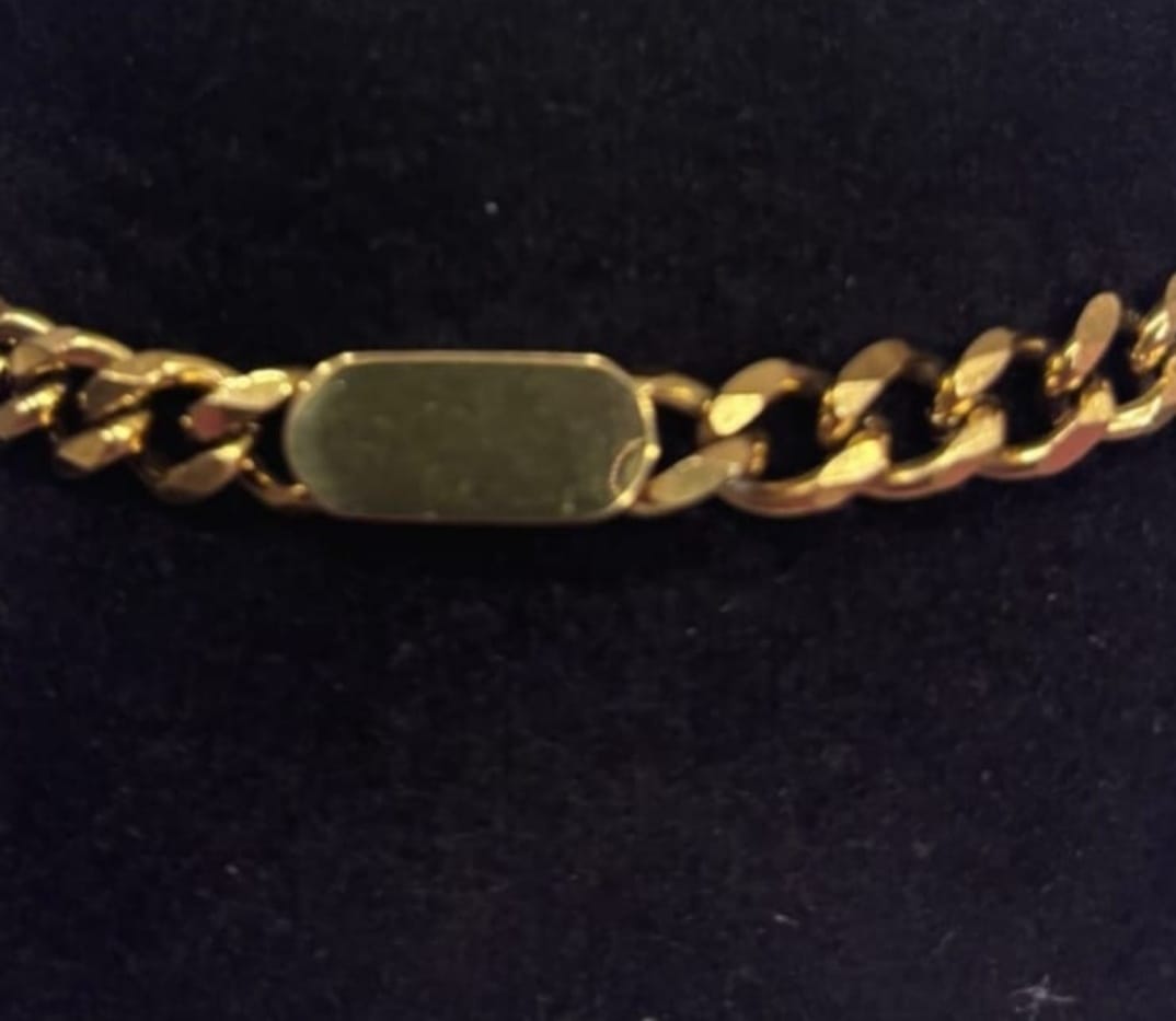 Customer photo review of Small Bar Bracelet