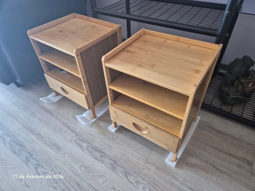 Customer photo review of Mesa De Luz Bamboo Con Cajon Y Doble Estante