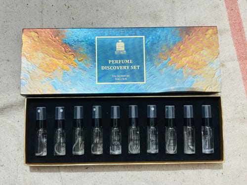 Customer photo review of Perfume Sample Discovery Set – 10 Mini Perfume Sprays (5ml Each)