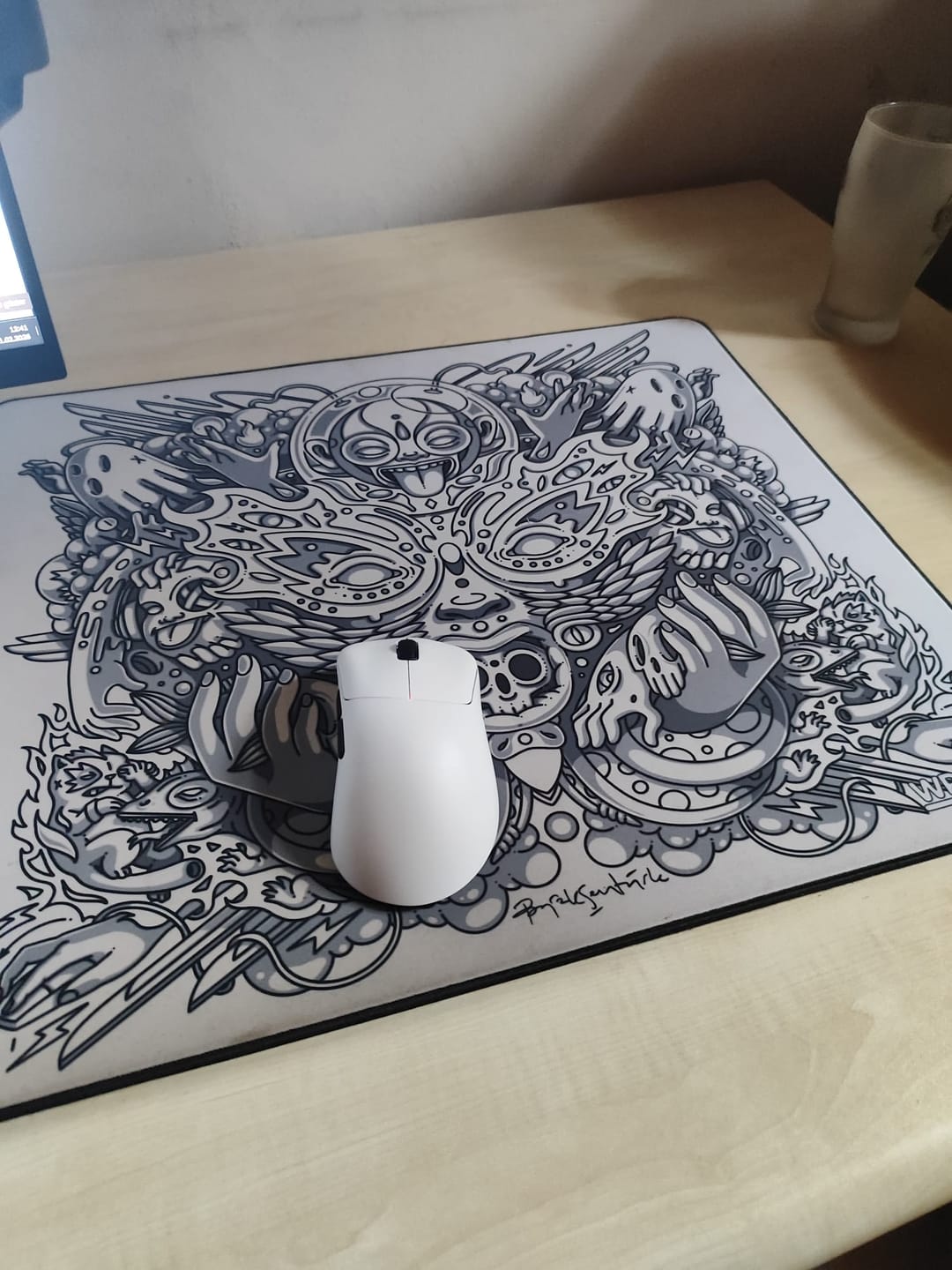 Customer photo review of RAWM ER21 Pro Wireless Mouse