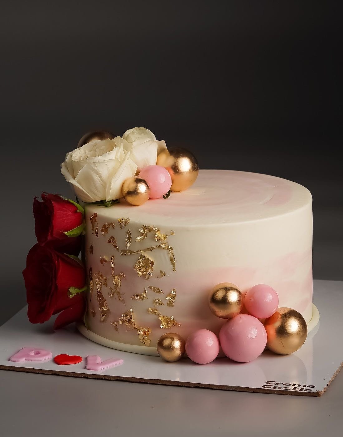 Customer photo review of Floral Gold Cake for Anniversary