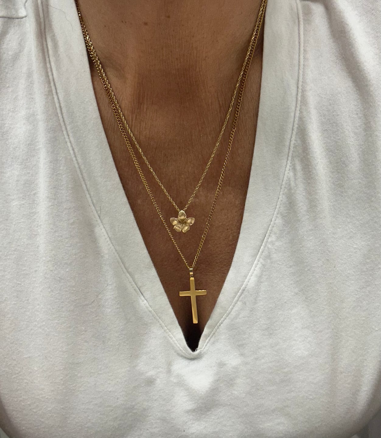 Customer photo review of Classic Cross & Curb Chain