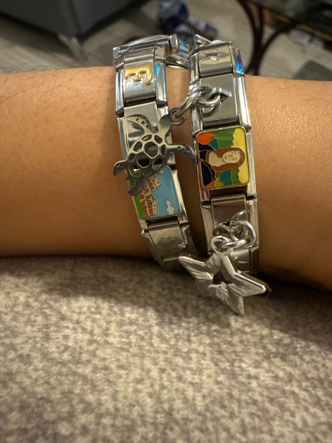 Customer photo review of Charm Letra F
