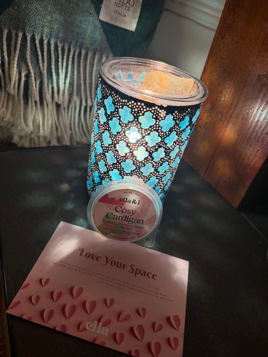 Customer photo review of Ella & I Gel Melt Subscription Box