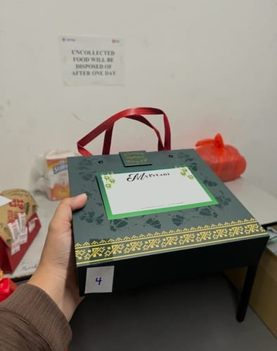 Customer photo review of Najwa Ramadhan Raya Gift Box 2026