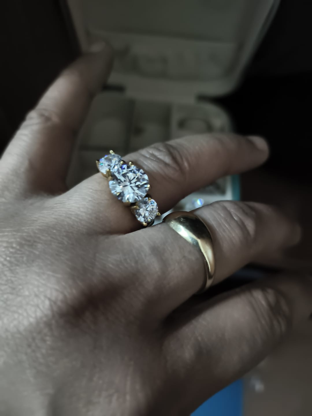 Customer photo review of Luna Brilliance Triple Stone Ring