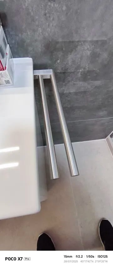 Customer photo review of Towel Holder Deux -Black