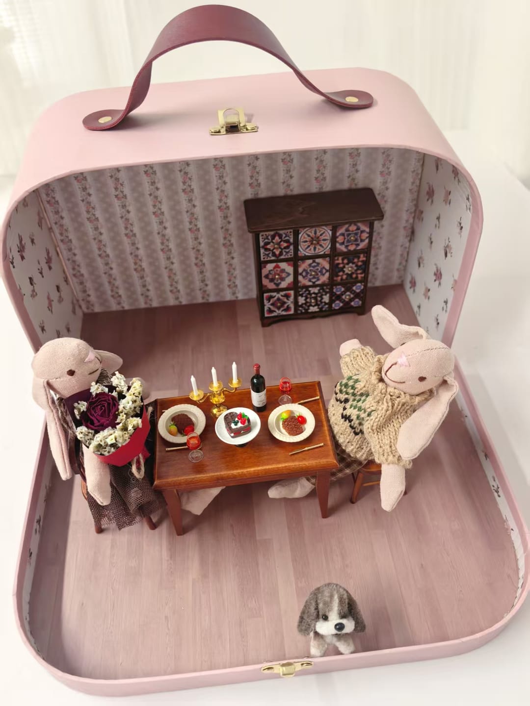Customer photo review of Valentine’s Candlelight Dinner Special Edition – 1:12 Scale Dollhouse Scene