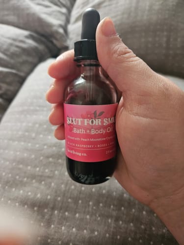 Customer photo review of Slut for Smut Bath & Body Oil