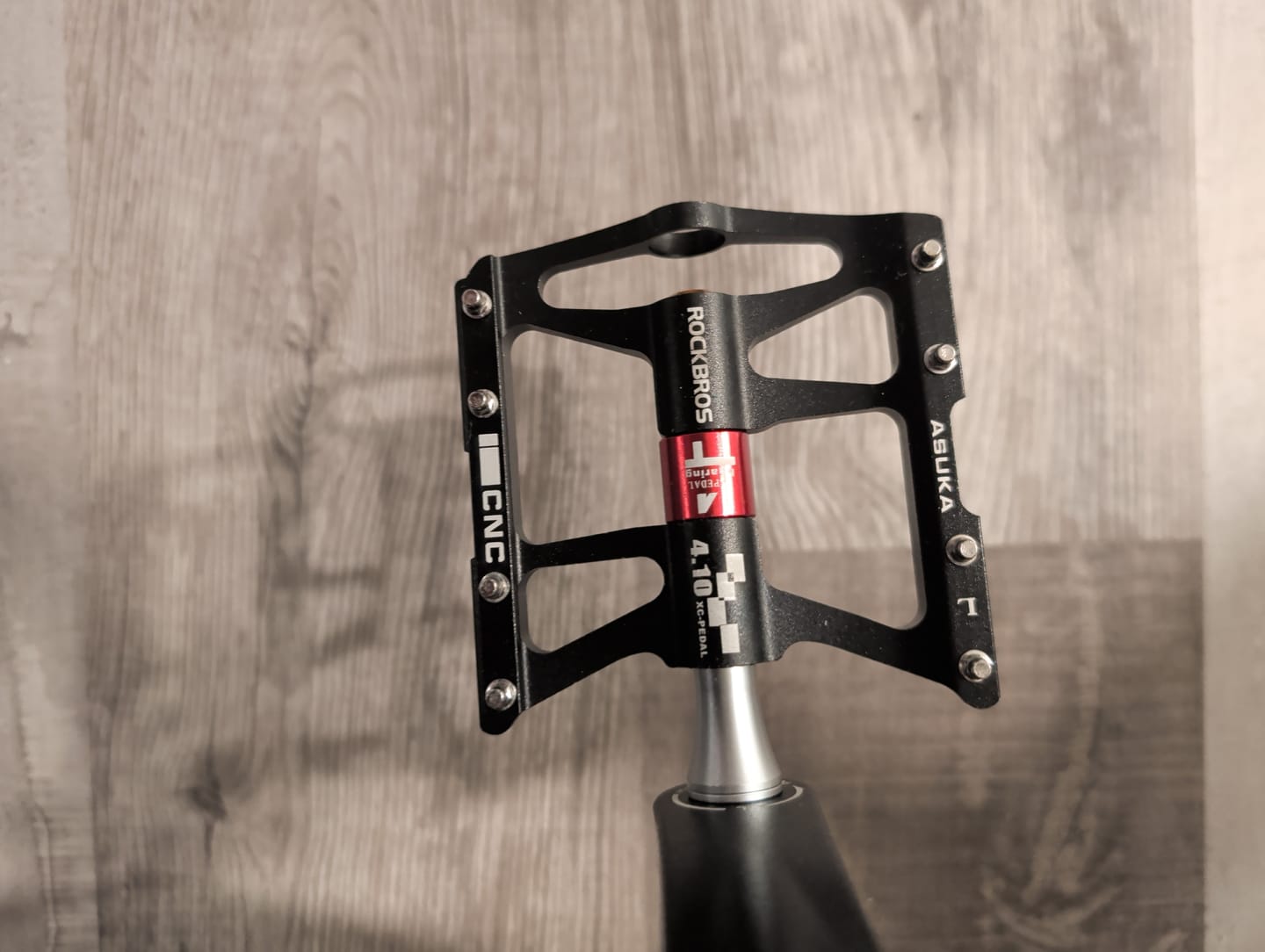 Customer photo review of Aluminum Alloy 4 Bearings Mountain Bike Pedals