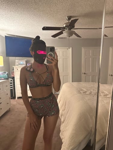 Customer photo review of JOVS 4D Laser Light Therapy Mask