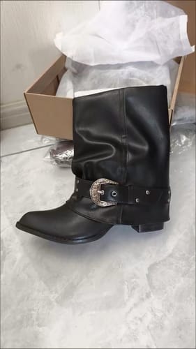 Customer photo review of Retro pleated buckle riding boots