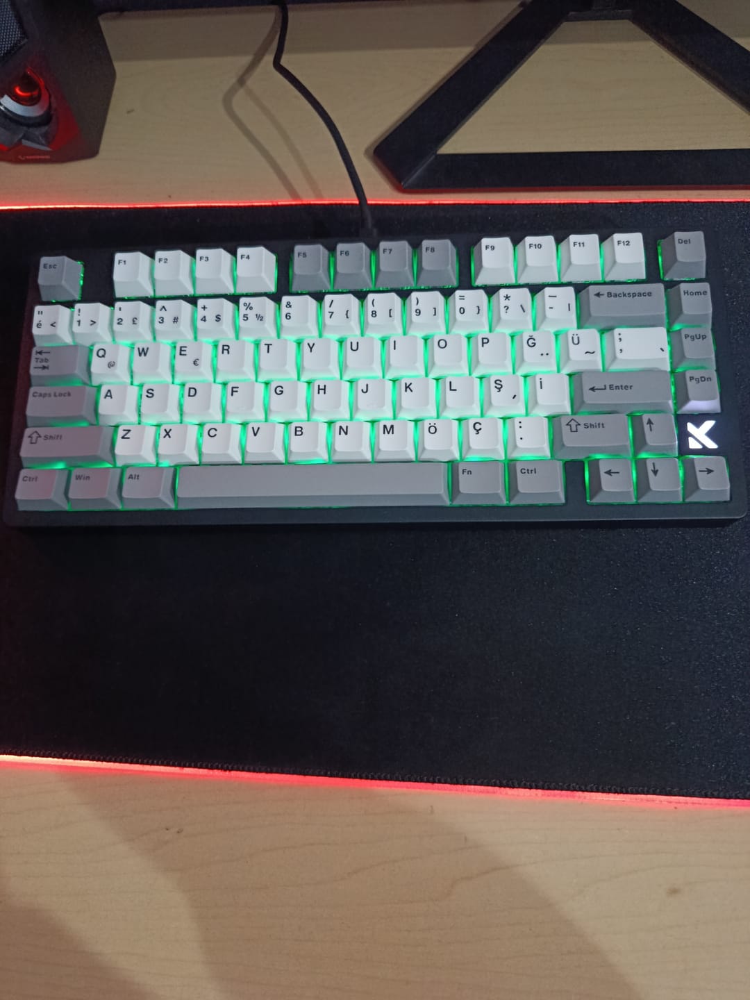 Customer photo review of Wraith Çift Enjeksiyonlu PBT Türkçe Tuş Takımı