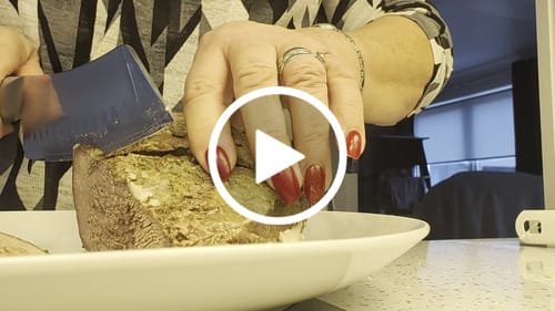Customer video review of 7" Japanese Santoku Knife