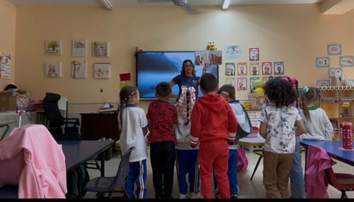 Customer photo review of Bori: A Vuelo de Pájaro | Libro Bilingüe