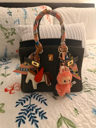 Customer photo review of Gabrielle