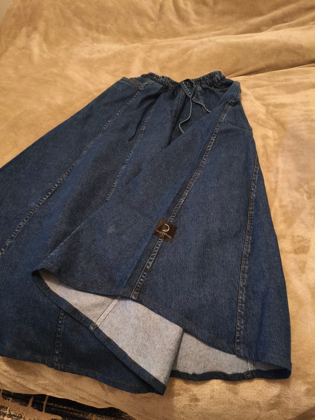 Customer photo review of Jupe en jean oversize « URBANISTA DENIM SKIRT » - OUMMI BASICS