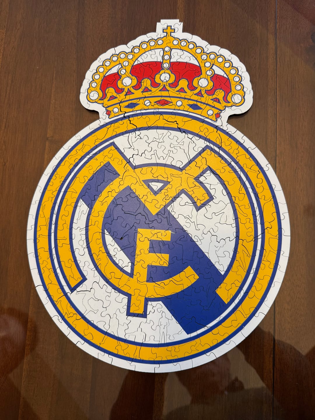 Customer photo review of Real Madrid CF® Escudo - Rompecabezas de Madera