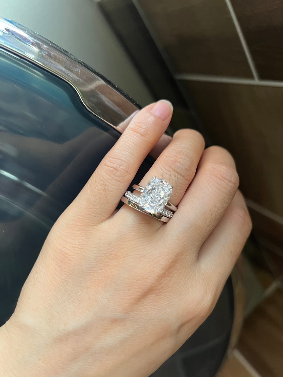 Customer photo review of S925 3PC Wedding Sets 6.5Ct Elongated Cushion Cut Wedding Ring Set With Classic Wedding Bands