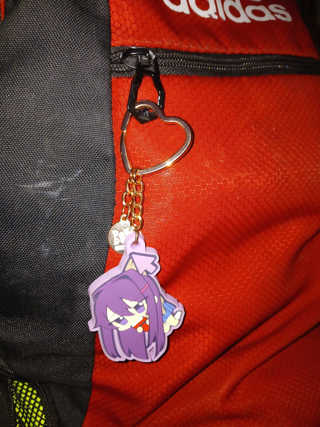 Customer photo review of Doki Doki Literature Club - Yuri Mouse Pointer Rubber Keychain